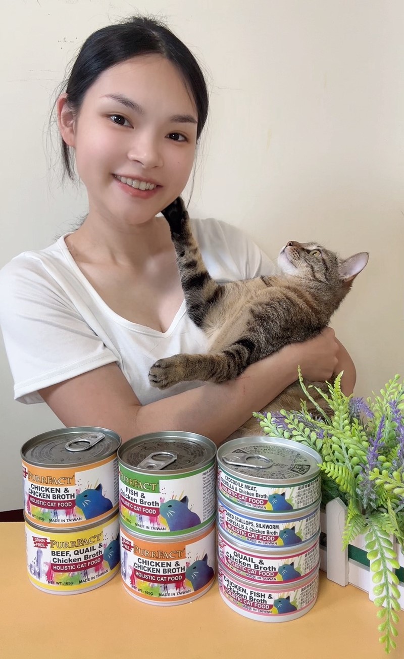 女人知己試用大隊,口碑行銷,部落客行銷,PURRFACT 波菲特貓用主食罐,主食罐,PURRFACT波菲特,貓主食罐,貓罐,PURRFACT波菲特貓用主食罐,魚肉蔓越莓主食罐,鮮嫩雞主食罐,鹿肉雞肉主食罐,牛肉鵪鶉貓主食罐,干貝蠶蛹配方,鱷魚肉白木耳配方,雞肉魚肉配方,安心鶉配方,評價,體驗,適口性佳,心得,成貓適用,高齡貓適用,質地是慕絲狀
